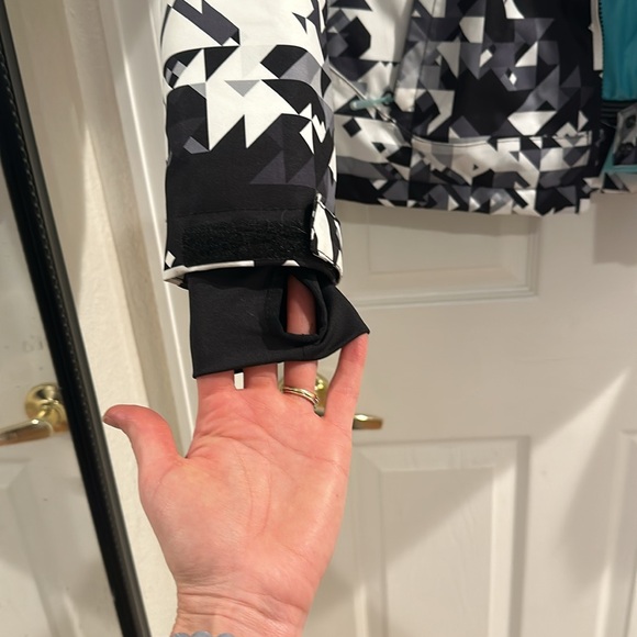 Roxy Ski Snowboard jacket coat LG black & white - worn once! - Picture 4 of 14